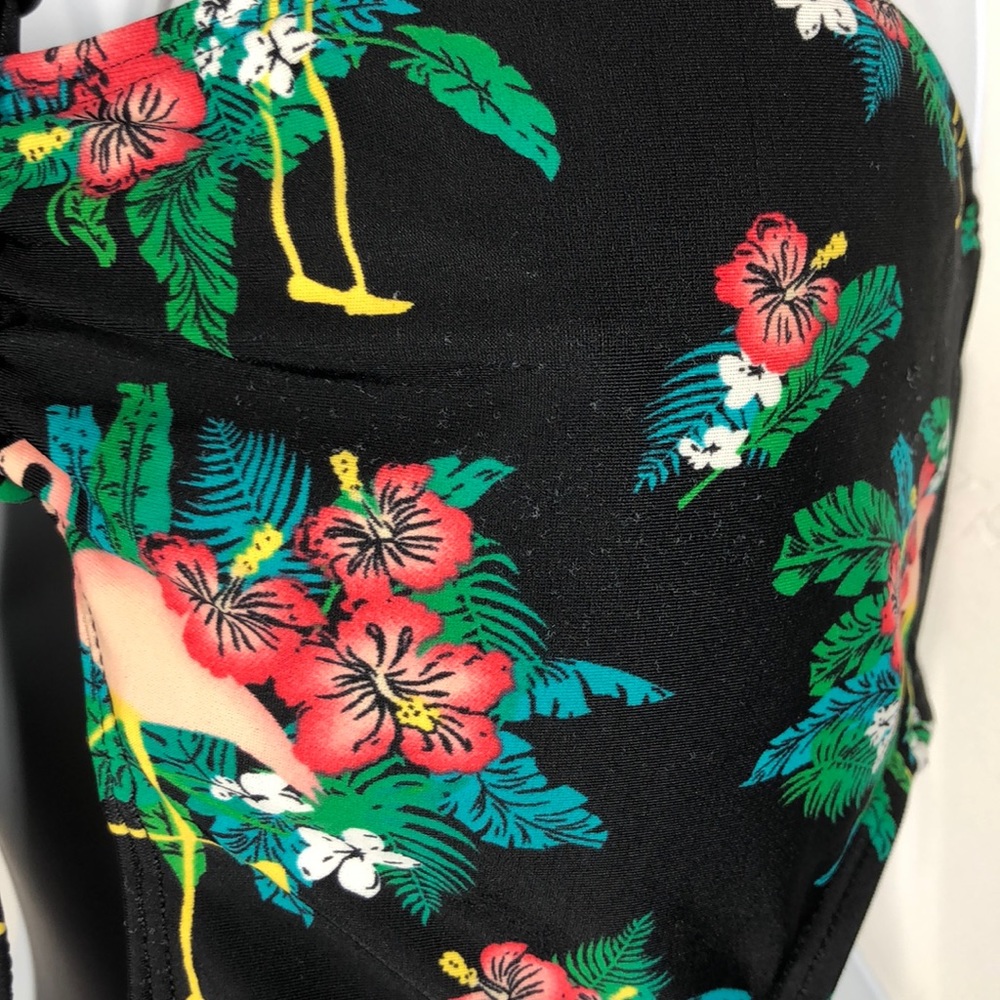Kirra Black flamingo one piece swimsuit size large - Picture 3 of 7